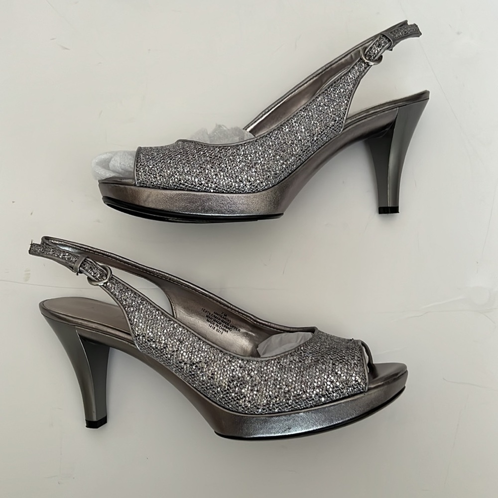 Nine West Silver Sling Back Peep Toe Silver Metallic Heels